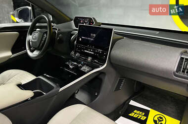 Внедорожник / Кроссовер Toyota bZ4X 2022 в 