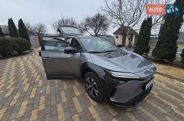 Внедорожник / Кроссовер Toyota bZ4X 2022 в 