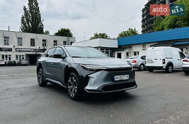 Внедорожник / Кроссовер Toyota bZ4X 2023 в 
