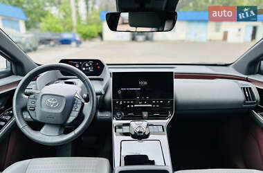 Внедорожник / Кроссовер Toyota bZ4X 2023 в 