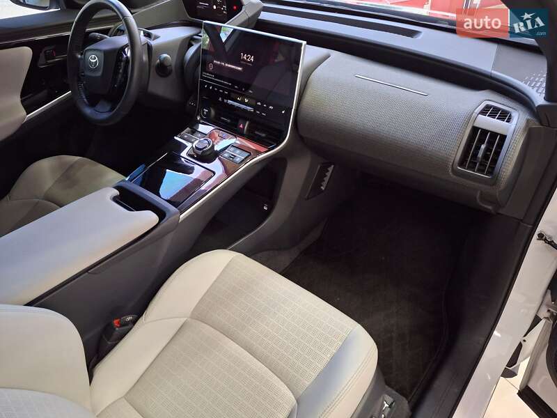 Внедорожник / Кроссовер Toyota bZ4X 2023 в Одессе