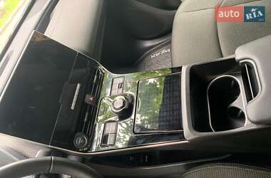 Внедорожник / Кроссовер Toyota bZ4X 2023 в 