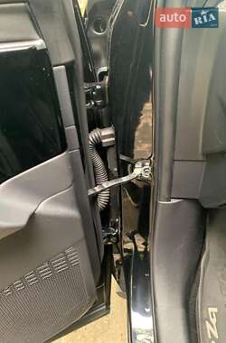 Внедорожник / Кроссовер Toyota bZ4X 2023 в 