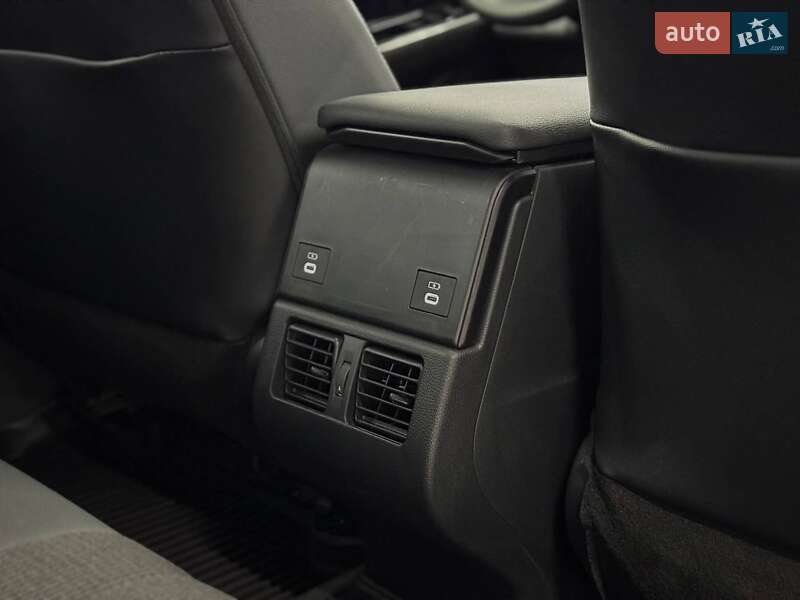 Внедорожник / Кроссовер Toyota bZ4X 2023 в Виннице фото 25 Внедорожник / Кроссовер Toyota bZ4X 2023 в Виннице