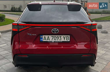 Внедорожник / Кроссовер Toyota bZ4X 2023 в 