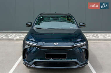Внедорожник / Кроссовер Toyota bZ4X 2022 в 