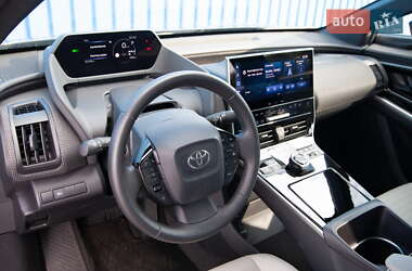 Внедорожник / Кроссовер Toyota bZ4X 2022 в 
