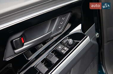 Внедорожник / Кроссовер Toyota bZ4X 2022 в 