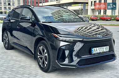 Позашляховик / Кросовер Toyota bZ4X 2022 в Києві