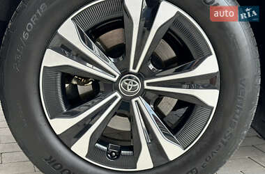Внедорожник / Кроссовер Toyota bZ4X 2022 в 