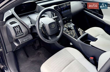 Внедорожник / Кроссовер Toyota bZ4X 2022 в 