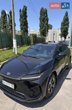Внедорожник / Кроссовер Toyota bZ4X 2022 в 