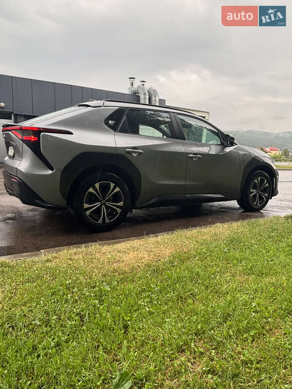 Внедорожник / Кроссовер Toyota bZ4X 2022 в Стрые фото 4 Внедорожник / Кроссовер Toyota bZ4X 2022 в Стрые