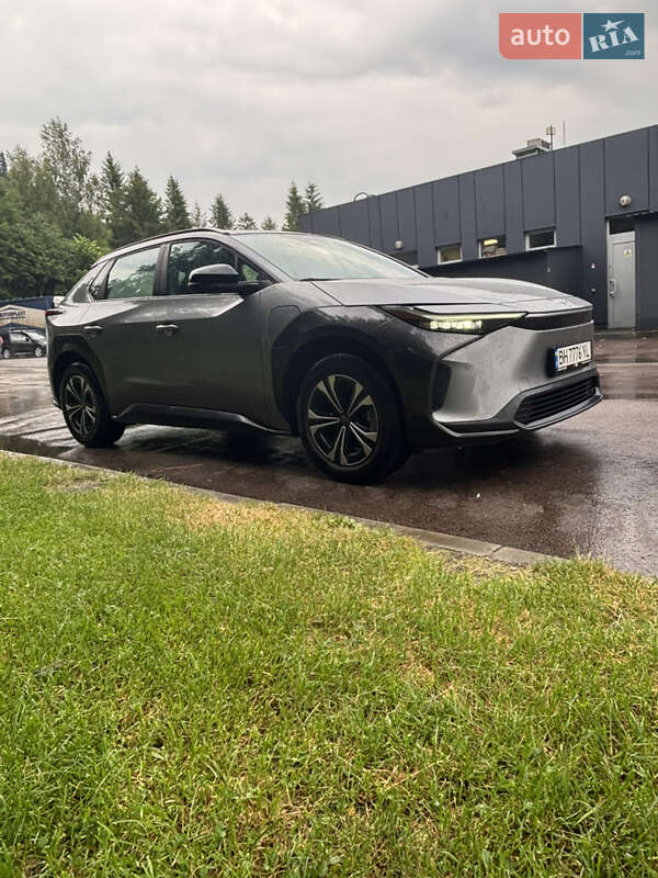 Внедорожник / Кроссовер Toyota bZ4X 2022 в Стрые фото 8 Внедорожник / Кроссовер Toyota bZ4X 2022 в Стрые