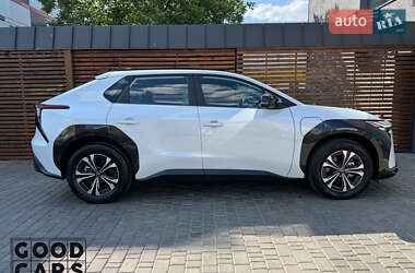 Внедорожник / Кроссовер Toyota bZ4X 2022 в 
