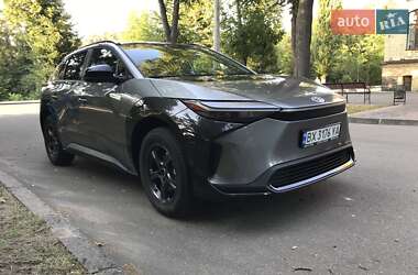 Внедорожник / Кроссовер Toyota bZ4X 2024 в 