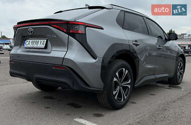 Позашляховик / Кросовер Toyota bZ4X 2023 в 