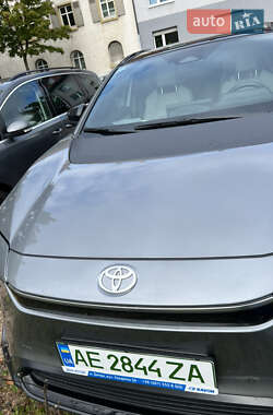 Внедорожник / Кроссовер Toyota bZ4X 2023 в 