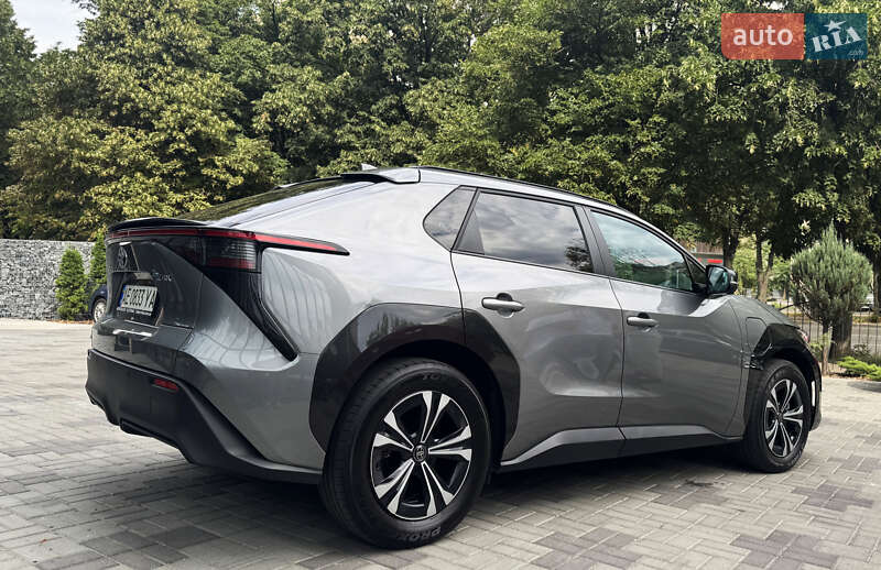 Внедорожник / Кроссовер Toyota bZ4X 2023 в Днепре