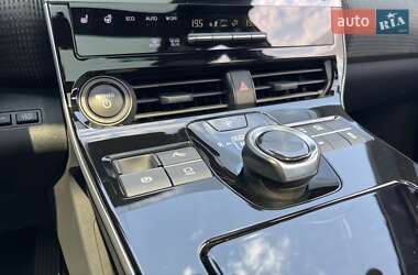 Внедорожник / Кроссовер Toyota bZ4X 2023 в 