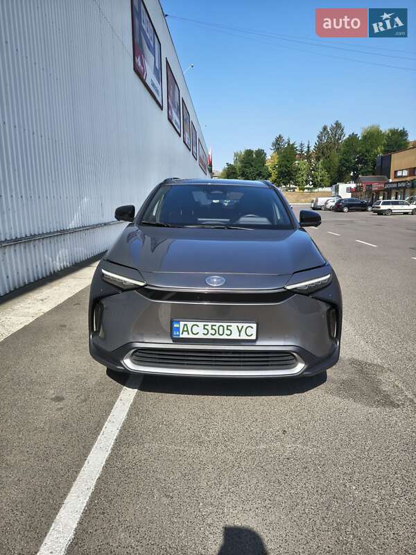 Внедорожник / Кроссовер Toyota bZ4X 2023 в Луцке