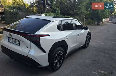 Внедорожник / Кроссовер Toyota bZ4X 2022 в 