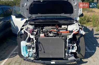 Внедорожник / Кроссовер Toyota bZ4X 2024 в 