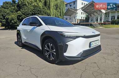 Внедорожник / Кроссовер Toyota bZ4X 2022 в 