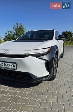 Внедорожник / Кроссовер Toyota bZ4X 2022 в 
