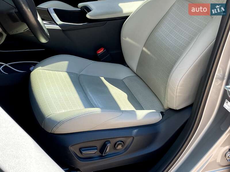 Внедорожник / Кроссовер Toyota bZ4X 2022 в Киеве фото 13 Внедорожник / Кроссовер Toyota bZ4X 2022 в Киеве