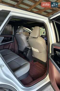 Внедорожник / Кроссовер Toyota bZ4X 2023 в 