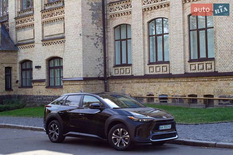 Внедорожник / Кроссовер Toyota bZ4X 2023 в Киеве фото 7 Внедорожник / Кроссовер Toyota bZ4X 2023 в Киеве