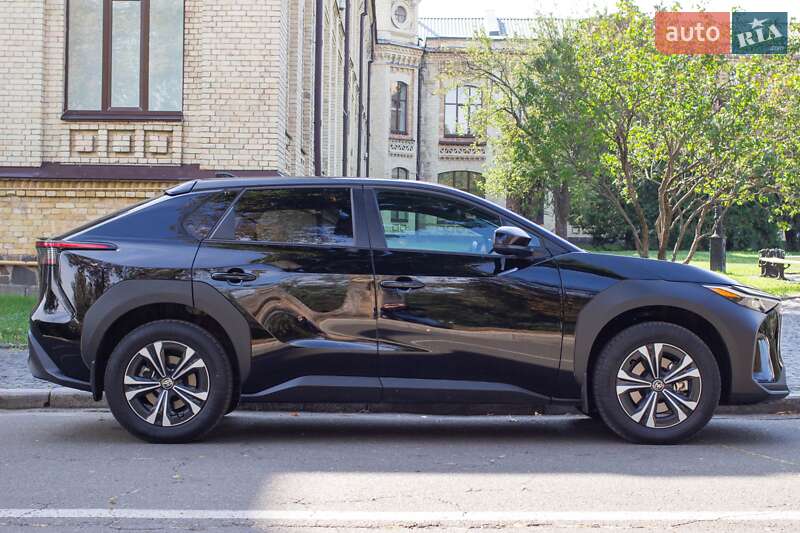 Внедорожник / Кроссовер Toyota bZ4X 2023 в Киеве фото 11 Внедорожник / Кроссовер Toyota bZ4X 2023 в Киеве