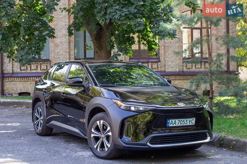 Внедорожник / Кроссовер Toyota bZ4X 2023 в Киеве фото 2 Внедорожник / Кроссовер Toyota bZ4X 2023 в Киеве