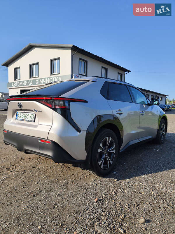 Внедорожник / Кроссовер Toyota bZ4X 2023 в Киеве фото 6 Внедорожник / Кроссовер Toyota bZ4X 2023 в Киеве