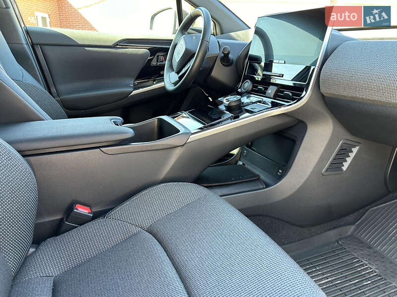 Внедорожник / Кроссовер Toyota bZ4X 2022 в Дунаевцах фото 28 Внедорожник / Кроссовер Toyota bZ4X 2022 в Дунаевцах