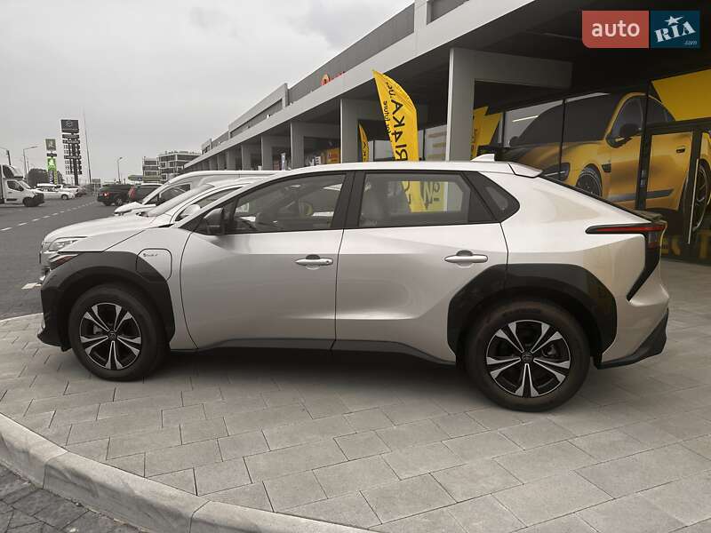Внедорожник / Кроссовер Toyota bZ4X 2024 в Львове