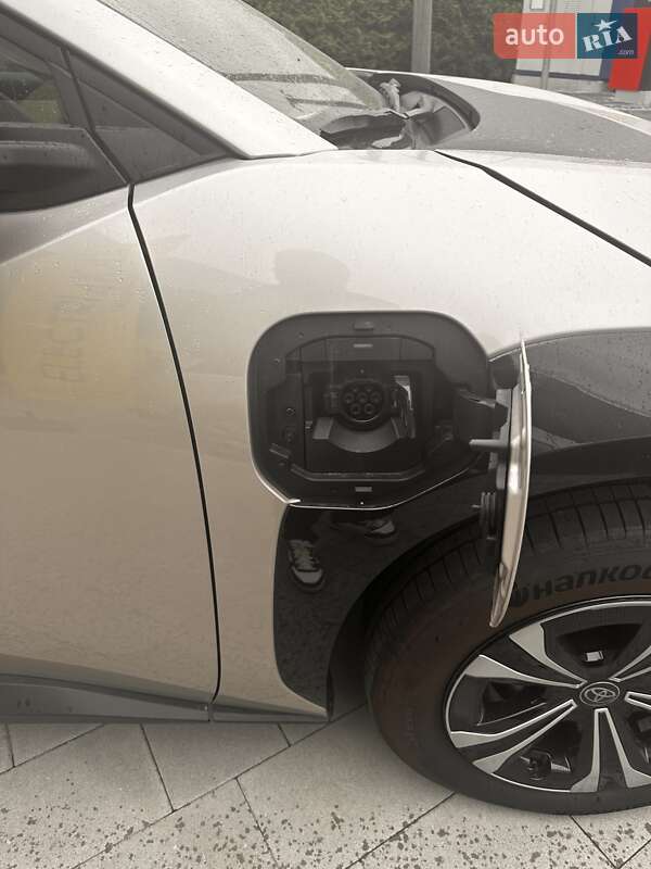 Внедорожник / Кроссовер Toyota bZ4X 2024 в Львове