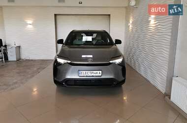 Позашляховик / Кросовер Toyota bZ4X 2023 в 