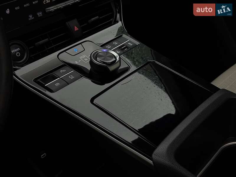 Внедорожник / Кроссовер Toyota bZ4X 2022 в Ровно