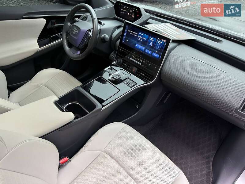 Внедорожник / Кроссовер Toyota bZ4X 2022 в Ровно