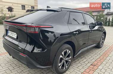 Позашляховик / Кросовер Toyota bZ4X 2024 в 