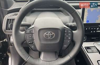 Позашляховик / Кросовер Toyota bZ4X 2024 в 