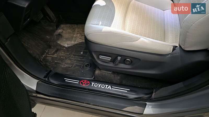 Внедорожник / Кроссовер Toyota bZ4X 2023 в Днепре