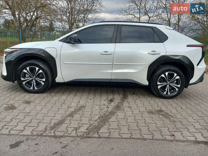 Внедорожник / Кроссовер Toyota bZ4X 2023 в Луцке фото 4 Внедорожник / Кроссовер Toyota bZ4X 2023 в Луцке