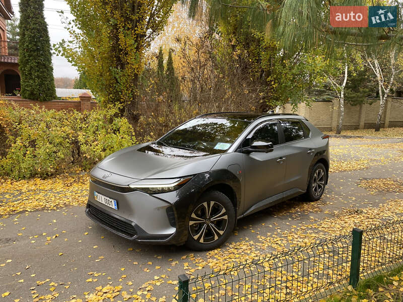 Позашляховик / Кросовер Toyota bZ4X 2022 в Харкові