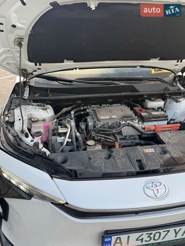 Внедорожник / Кроссовер Toyota bZ4X 2022 в Белой Церкви