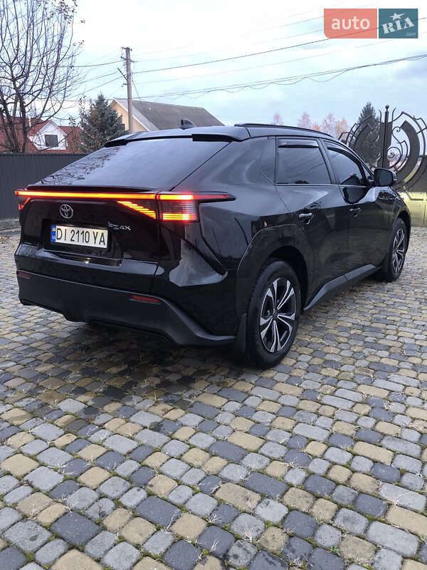 Позашляховик / Кросовер Toyota bZ4X 2022 в Косові фото 23 Позашляховик / Кросовер Toyota bZ4X 2022 в Косові