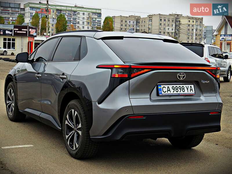 Позашляховик / Кросовер Toyota bZ4X 2023 в Черкасах
