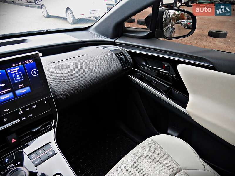 Позашляховик / Кросовер Toyota bZ4X 2023 в Черкасах